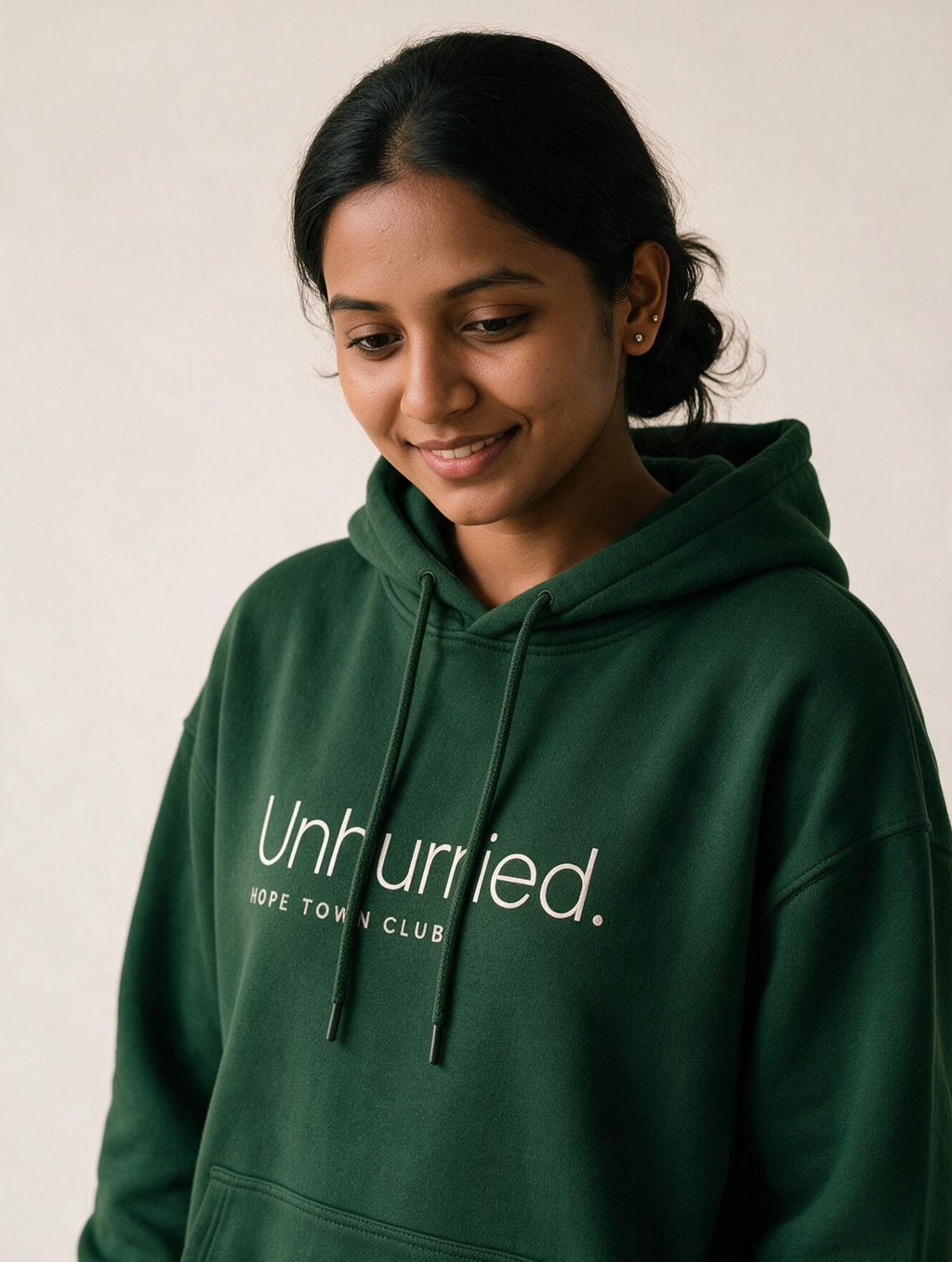 Unhurried Bottle Green - Detail close-up corrected